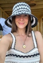 Adela Popescu a mers în vacanță cu părinții și copiii, pe litoralul românesc