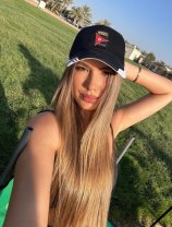 Noua iubită a lui CRBL este model