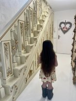 Vila de lux în care trăiesc Alin Oprea și Medana este mereu plină de copii