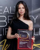 Violeta Bănică poartă bijuterii scumpe