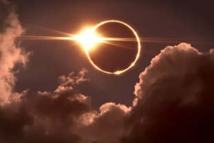 Un pic de liniște pentru Berbec! Eclipsele din horoscopul anului 2025