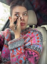 Marisa Paloma s-a filmat în timp ce făcea masaj facial la volan, în timp ce era în trafic