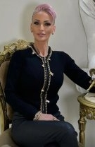Cine este Gabriela Lucuțar, supranumită Regina Întunericului și cum și-a descoperit pasiunea