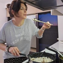 Monica Bîrlădeanu are o relație specială cu divinitatea. Ce mănâncă acum, în postul Crăciunului? Dar într-o zi în care nu ține post?