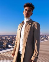 De ce s-ar fi întors, de fapt, Sebastian Dobrincu în România?