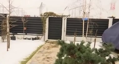 Cum arată casa lui Helmuth Duckadam, care are o curte generoasă, din Domnești