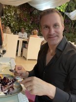 Alin Oprea vorbește sincer despre presupusele probleme cu alcoolul, cum se apără în fața celor care spun că este alcoolic