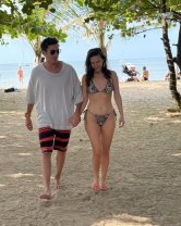 Adela Popescu, primele imagini în costum de baie postate pe rețelele sociale, a primit complimente de la soț și de la urmăritorii din online