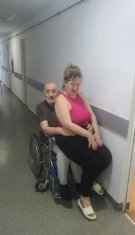 Oana Lis, în lacrimi înainte de sărbători. Viorel Lis a fost externat din spital, dar a fost uitat de prieteni de când nu mai are bani