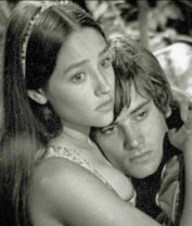 Olivia Hussey, cunoscută pentru rolul „Iisus din Nazaret" a încetat din viață la vârsta de 73 de ani