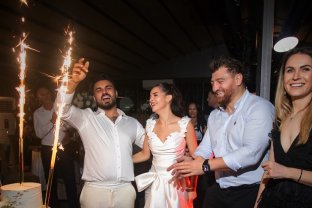 De ce nu au vrut părinții lui Jador să participe la nunta fiului lor, cântărețul a zâmbit pe tot parcursul evenimentului