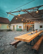Tudor Chirilă se mută la țară? Cum arată casa lui de vacanță din Porumbacu. Andreea Esca l-a încurajat să viziteze zona
