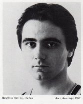Tony Slattery, unul dintre cei mai cunoscuți actori britanici a murit la 65 de ani. Viața lui a fost marcată de traumele copilăriei