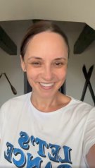 Cum arată Andreea Marin fără pic de machiaj. Nu se ferește să-și arate vârsta și nu este adepta operațiilor estetice. Are 50 de ani