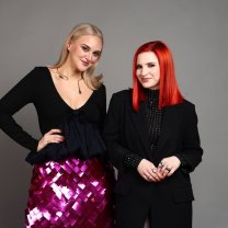Cristina Ciobănașu, surpriza noului sezon "Te cunosc de undeva". Cine este Bianca Purcarea, colega ei de "trupă". Artistele s-au împrietenit rapid