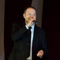 S-a stins fulgerător în aeroport! Tenorul Felician Mureșan a murit subit chiar înainte să plece spre Muntele Athos, era membru al Corului Filarmonicii din Oradea