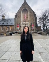 Andreea Marin a plecat cu Violeta în America.