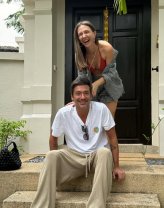 Dorul a fost prea mare! Adela Popescu și-a făcut bagajele și a plecat în Thailanda după Radu Vâlcan, care i-a cumpărat și ei biletul înainte de a pleca el la filmări