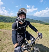 Răzvan Miheț, fostul soț al Oanei Matache, iubește din nou. Cine este noua lui cucerire. Este pasionat de sporturi extreme