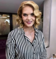Manuela Hărăbor a spus, abia acum, adevărul despre divorțul de miliardarul Soli Shaltiel. Actrița are un fiu diagnosticat cu autism din relația cu Dan Chișu. Fostul soț este cel mai bun prieten al ei