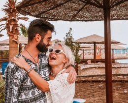 Jojo și Paul Ipate, 10 ani de iubire discretă. Cum își păstrează relația echilibrată și fericită. "Spațiul pe care îl oferi celuilalt". Sunt parteneri atât în viață, cât și pe scenă
