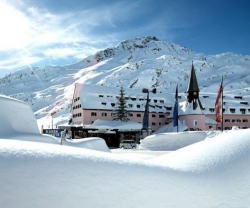 Arlberg Hospiz, Austria