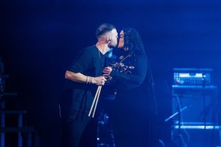 Oana Radu s-a căsătorit în secret? Postarea care a pus pe jar fanii și i-a făcut să-i ureze "casă de piatră". Ea și Șerban sunt parteneri de viață și de scenă