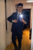 Șerban Huidu, mândru de fiul său care a împlinit 18 ani, i-a transmis un mesaj extrem de emoționant în online. Imagini rare cu tânărul major, Rareș Huidu