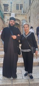 Mioara Velicu a trăit un moment unic la Ierusalim. La 80 de ani, artista a mers pe jos pentru a vedea Lumina Sfântă. A fost pentru prima oară în pelerinaj în țara sfântă