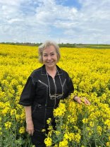 Mioara Velicu a trăit un moment unic la Ierusalim. La 80 de ani, artista a mers pe jos pentru a vedea Lumina Sfântă. Are o fiică și este bunică de fată
