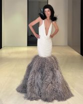 Apariția șocantă de la Met Gala 2025. Vera Wang a întors toate privirile pe covorul roșu, la 76 de ani. Presa internațională a notat că a fost de nerecunoscut