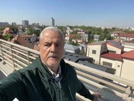 Adrian Năstase a împlinit 75 de ani. Cum arată acum, după aproape 2 decenii de când s-a retras din viața publică. Este activ pe Facebook