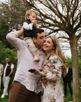 Ce mare a crescut băiețelul Ilincăi cu George Simion. Micuțul Radu este leit mama lui. A împlinit un an în aprilie 2025