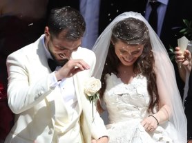 Cea mai așteptată nuntă a anului: Kira Hagi și iubitul Thomas și-au unit destinele la aceeași biserică la care s-a căsătorit și Ianis Hagi