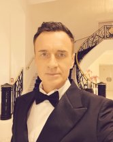 Julian Mcmahon, starul din serialul "Nip/Tuck" a murit la 56 de ani, după o lungă luptă cu cancerul. Și-a început cariera ca model