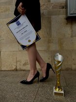 Irina Fodor, cea mai mândră soră! Teodora, sora ei mai mică, a absolvit facultatea șefă de promoție. Când era mică, prezentatoarea TV îi cerea lui Moș Crăciun o soră