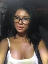 Cum arăta Bianca Dan de la Insula Iubirii înainte de operațiile estetice. Iubita lui Marian Grozavu era complet naturală