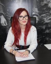 um arăta Oana Monea de la Insula Iubirii 2025 înainte de operațiile estetice. "Ispita supremă" i-a atacat dur pe Speak și Florin Ristei după ce au afirmat că și-a făcut intervenții la față. A trecut prin numeroase transformări în ultimii ani