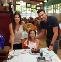 Claudiu de la Insula iubirii a cerut-o în căsătorie pe Isabel și au plecat din emisiune. Cei doi sunt împreună de 19 ani și au o fiică împreună. Cristina Scarlevschi își propusese să câștige inima lui Claudiu