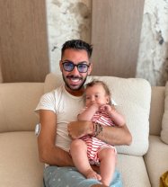 Clipe de coșmar pentru Claudia Puican și Armin Nicoară. Ce probleme de sănătate are fiul lor care a făcut roșu în gât