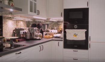 O nouă demonstrație de opulență, marca Selly! Cum arată noul lui apartament, recent renovat, într-una din zonele de lux ale capitalei. Este într-o zonă în care apartamentele nu sunt de vânzare
