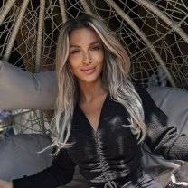 Ella de la Insula Iubirii nu regretă că a fost infidelă? Avea nunta programată cu Andrei pe 13 septembrie. A fost jignită și amenințată de unii fani ai emisiunii