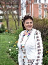 Irina Loghin găsește puterea să mai zâmbească după ce a rămas văduvă. Artista a urcat din nou pe scenă