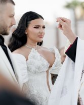 Oana Radu s-a căsătorit pe plajă, la malul mării, cu Șerban Bălăban. Ce rochie de mireasă a ales pentru ziua cea mare, când și-au unit destinele în fața lui Dumnezeu