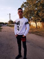 Îți mai aduci aminte de eroul din Segarcea? Ce s-a ales de adolescentul care a salvat un băiețel căzut într-o fântână, în 2013. Bărbatul de 26 de ani a devenit tată