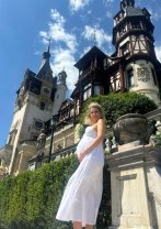 Alina Laufer a născut o fetiță perfect sănătoasă. Ce nume deosebit a ales pentru mezina familiei. O va chema Eden