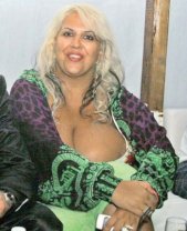 Cum arăta Raluca Bădulescu în tinerețe, când avea 121 de kilograme. A făcut operație de micșorare de stomac și a ajuns la puțin peste 40 de kilograme. Ficatul îi era inundat de grăsime când avea kilograme în plus