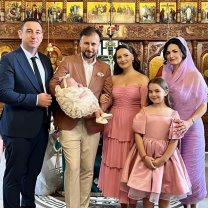 Nicolae Furdui Iancu, cel mai fericit bunic! Tudor, fiul artistului, a devenit tată pentru prima oară. Are o nepoțică pe nume Sara