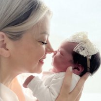 Marina Cârnaț a devenit mamă pentru a 10-a oară! Primele imagini cu mezina familiei, născută pe 1 octombrie