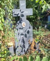 Cristina Stamate, un zâmbet îngropat în frunze